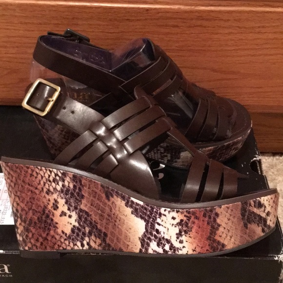 NWT A.N.A. Jillian brown snakeskin sandal heel 6.5 - Picture 2 of 9